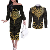 Gold Black New Zealand Manta Ray Couples Matching Off The Shoulder Long Sleeve Dress and Long Sleeve Button Shirt Aotearoa Maori Haehae - Polynesian Pride