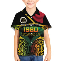 Vanuatu 1980 Family Matching Puletasi and Hawaiian Shirt Hapi 46 Yia Indipendens Anivesari LT14 Son's Shirt Black - Polynesian Pride