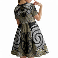 Aotearoa Iwi Waikato Tainui Personalised Kid Short Sleeve Dress Maori Kowhaiwhai Pattern