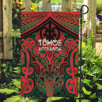 Aotearoa Iwi Tuhoe Garden Flag Maori Kowhaiwhai Pattern
