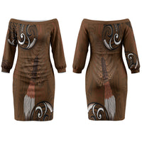 New Zealand Taiaha Couples Matching Off The Shoulder Long Sleeve Dress and Hawaiian Shirt Maori Weapon Silver Fern Maori Pattern