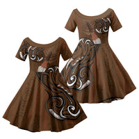 New Zealand Taiaha Family Matching Short Sleeve Bodycon Dress and Hawaiian Shirt Maori Weapon Silver Fern Maori Pattern LT22 Daughter's Dress Brown - Polynesian Pride