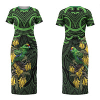 New Zealand Parakeet Bird Family Matching Short Sleeve Bodycon Dress and Hawaiian Shirt Maori Kakariki Kowhai Maori Pattern LT22 Mom's Dress Green - Polynesian Pride