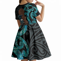 New Zealand Tui Bird Wahaika Kid Short Sleeve Dress Maori Weapon Paua Shell Koru Pattern LT22 - Polynesian Pride