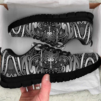 New Zealand Taiaha Maori Sneakers Kiwikiwi Minimalist Silver Fern Tukutuku Motif