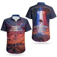 New Zealand Aotearoa Kiwi UFO Couples Matching Off Shoulder Maxi Dress and Hawaiian Shirt Sci-Fi Galaxy Sunset Sky Tower And Mountain
