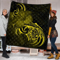 Hawaii Map Turtle Hibiscus Divise Polynesian Premium Quilts Yellow - AH - Polynesian Pride