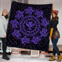 Hawaiian Map Kanaka Turtles Circle Style Purple Polynesian Premium Quilts - AH - Polynesian Pride