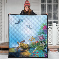 Hawaiian Turtle Dolphin In The Ocean Polynesian Premium Quilts - AH - Polynesian Pride