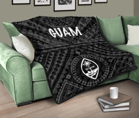 Guam Premium Quilt - Guam Seal With Polynesian Tattoo Style (Black) - Polynesian Pride