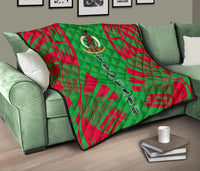 Vanuatu Premium Quilt - Vanuatu Coat Of Arms Polynesian Red Tattoo (Green) - Polynesian Pride
