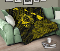 Hawaii Sea Turtle Is Swimming Toward Premium Quilt Yellow - Polynesian Pride