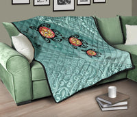 Hawaii Turtle Swimming Tribal Polynesian Premium Quilt - AH - Min Style - Polynesian Pride