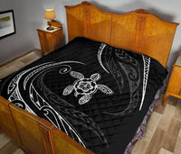 Hawaii Turtle Hibicus Premium Quilt - Frida Style - White - Polynesian Pride