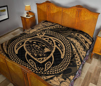 Hawaiian Kanaka Honu Hibiscus Tornando Gold Polynesian Premium Quilt - Polynesian Pride