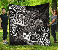 Vanuatu Polynesian Premium Quilt - White Shark Polynesian Tattoo - Polynesian Pride