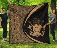Cook Islands Coat Of Arms Polynesian Premium Quilt - Circle Style - 02 Black - Polynesian Pride