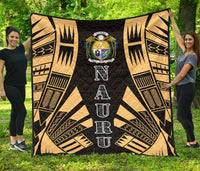 Nauru Premium Quilt - Nauru Coat Of Arms Polynesian Gold Tattoo Gold - Polynesian Pride