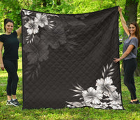 Black n White Hibiscus Premium Quilt Black - Polynesian Pride