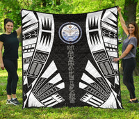 Marshall Islands Premium Quilt - Marshall Islands Seal Polynesian White Tattoo Black - Polynesian Pride