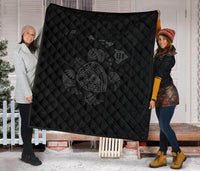 Hawaii Turtle Hibicus Map Premium Quilt - Grey - Polynesian Pride