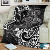 Hawaii Polynesian Premium Blanket - Kanaka Maoli White Shark Polynesian Tattoo - Polynesian Pride