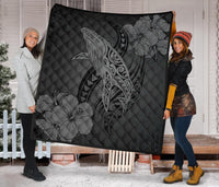 Hawaii Whale Swim Poly Gray Premium Quilt - Polynesian Pride