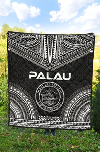 Palau Premium Quilt - Palau Seal Polynesian Chief Black Version - Polynesian Pride