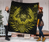 Hawaii Owl Hibiscus Plumeria Premium Quilt - Yellow - Polynesian Pride