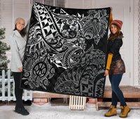 Tonga Polynesian Premium Quilt - White Turtle Flowing - Polynesian Pride