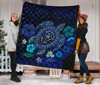 Hawaiian Blue Ocean Honu And Flowers Premium Quilt - Polynesian Pride
