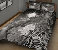 Marshall Islands Quilt Bed Set - Humpback Whale with Tropical Flowers (White) - Polynesian Pride