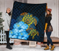 Hawaii Premium Quilt - Turtle Hibiscus Pattern Hawaiian Premium Quilt - Blue - Polynesian Pride