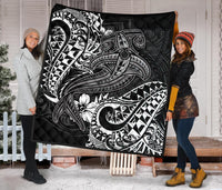 Polynesian Premium Quilt - White Shark Polynesian Tattoo - Polynesian Pride