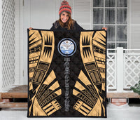 Marshall Islands Premium Quilt - Marshall Islands Seal Polynesian Gold Tattoo - Polynesian Pride
