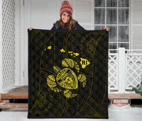 Hawaii Turtle Hibicus Map Premium Quilt - Yellow - Polynesian Pride