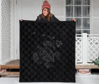 Hawaii Turtle Hibicus Map Premium Quilt - Grey - Polynesian Pride