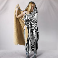 Polynesian Hooded Blanket - Maui Tattoo (White) - Polynesian Pride