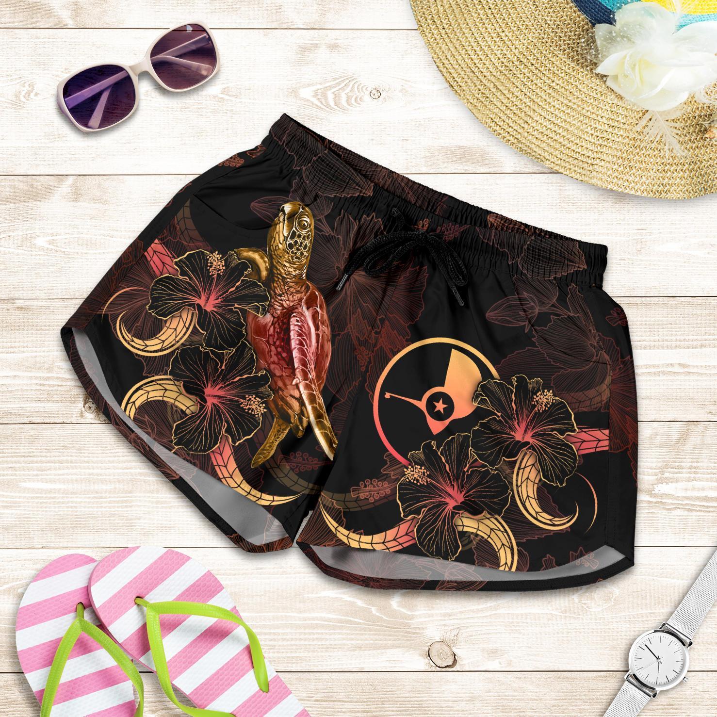 Yap Polynesian Women's Shorts - Turtle With Blooming Hibiscus Gold Women Gold - Polynesian Pride