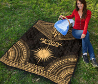 Marshall Islands Premium Quilt - Marshall Islands Flag Polynesian Chief Gold Version - Polynesian Pride