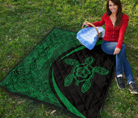 Hawaii Turtle Polynesian Green Premium Quilt - Circle Style - Polynesian Pride