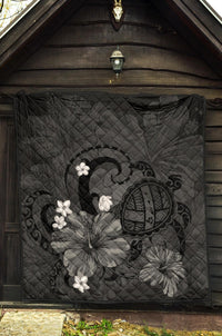 Hawaii Turtle Poly Tribal Gray Premium Quilt - Polynesian Pride