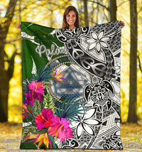 Palau Premium Blanket White - Turtle Plumeria Banana Leaf Crest - Polynesian Pride
