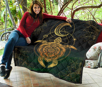 Turtle Hibiscus Golden Galaxy Premium Quilt - Polynesian Pride