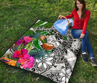 Pohnpei Premium Quilt White - Turtle Plumeria Banana Leaf - Polynesian Pride