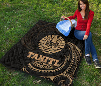 Tahiti Polynesian Premium Quilt - Gold Tribal Wave - Polynesian Pride