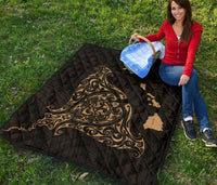 Rays Hawaii Map Polynesian Premium Quilt - Gold - Polynesian Pride