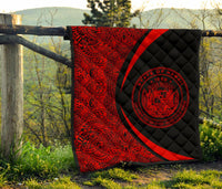 Hawaii Coat Of Arms Polynesian Black And Red Premium Quilt - Circle Style - Polynesian Pride
