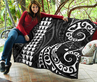 Hawaii Kakau White Polynesian Premium Quilt - Polynesian Pride