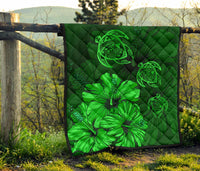 Hawaiian Map Turtle Hibiscus Vintage Polynesian Premium Quilt Green - Polynesian Pride